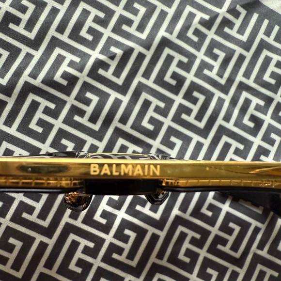 Authentic Balmain X Akoni Sunglasses O.R. BPS-104A-59 Black Gold Aviator Pilot - Picture 9 of 13